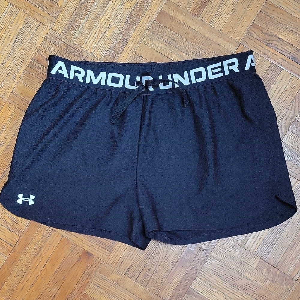 Under Armour Black Loose Heatgear Atheltic Shorts SIZE YXL